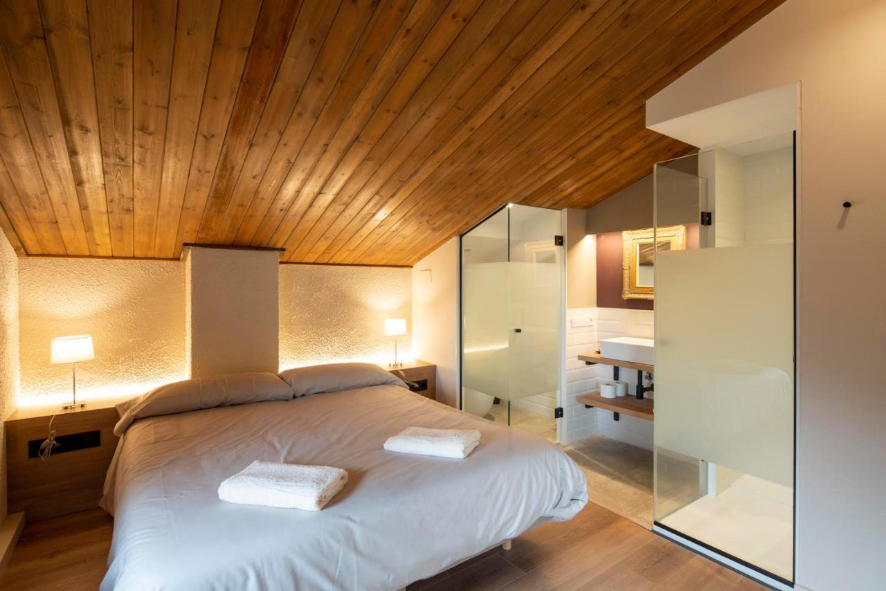 Masia El Pinatell Castellar del Riu 外观 照片